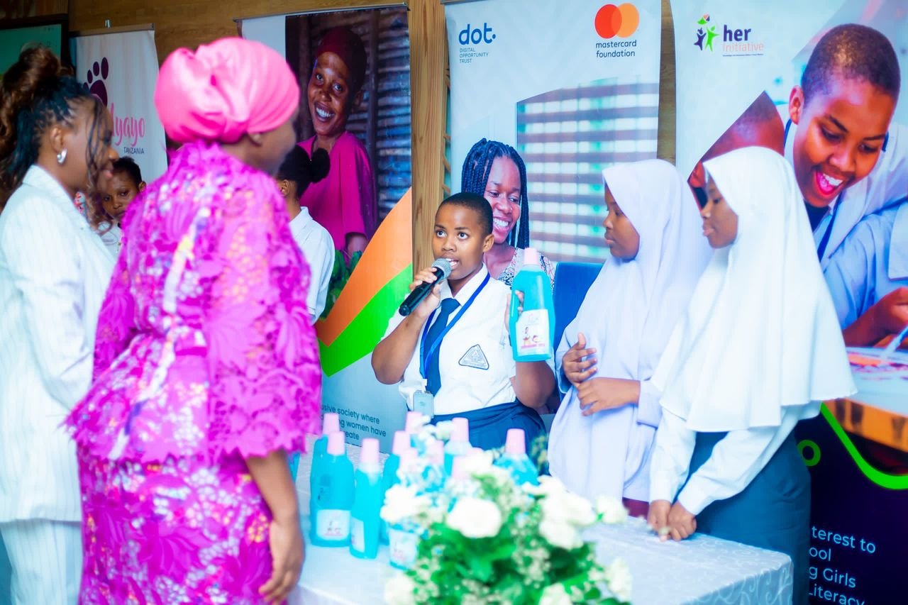 Mshiko Clubs showcasing their entrepreneurship products to Minister of Community Development, Gender, Women, and Special Groups Hon Dorothy Gwajima